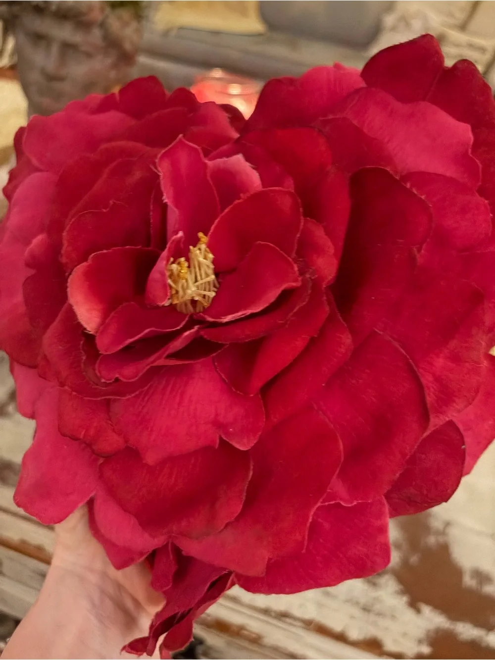 EUC Bella Rosa Luxury Red Heart-Shaped Silk Flower Accent by Touch of Class